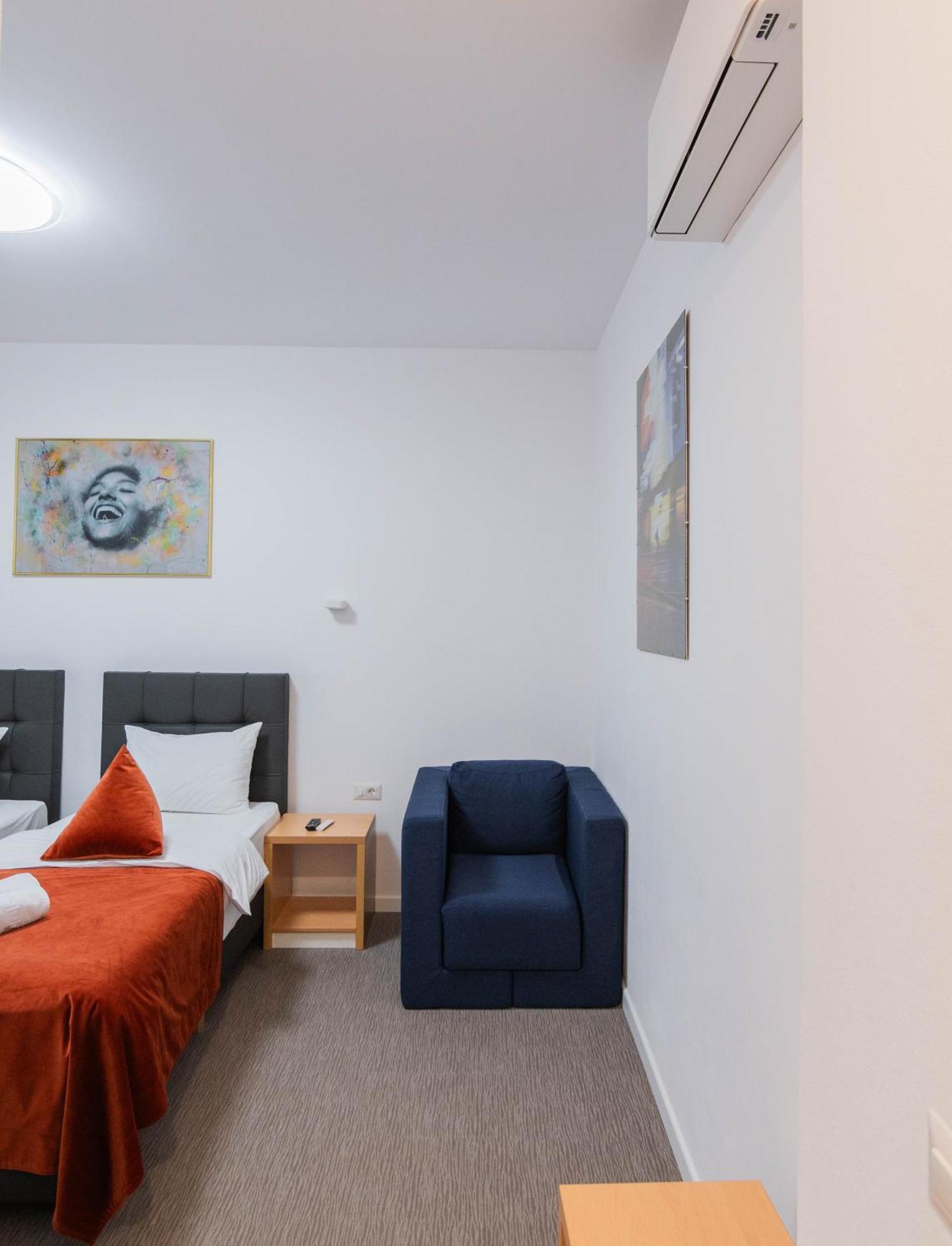 Hotel Urban Baia Mare Exterior photo